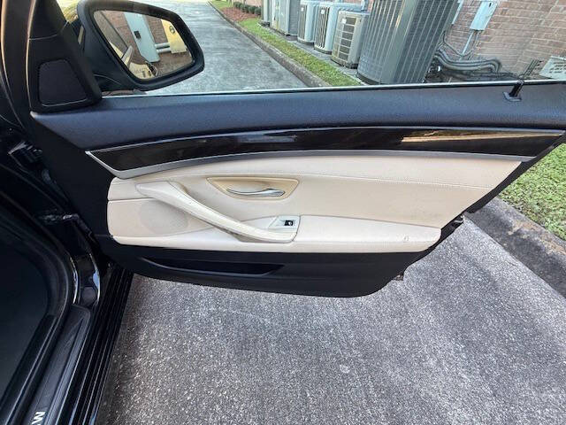 2016 BMW 5 Series 528i