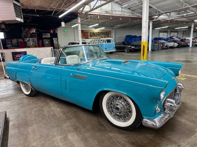 1956 Ford Thunderbird