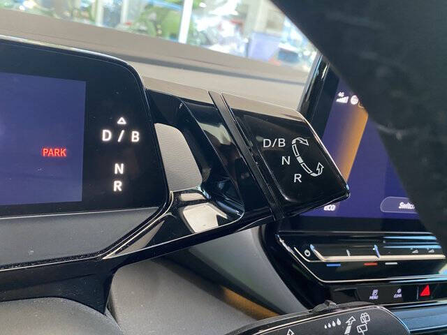 2023 Volkswagen ID.4 Pro