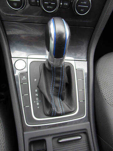 2019 Volkswagen e-Golf SE