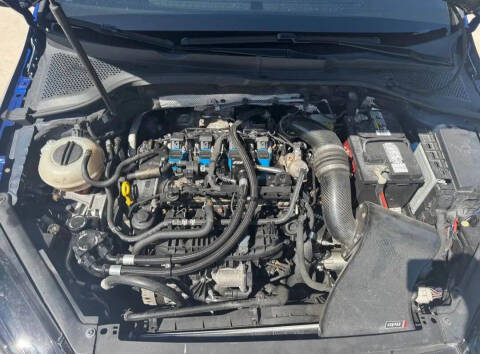 2017 Volkswagen Golf R 4Motion