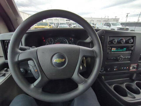 2025 Chevrolet Express 2500