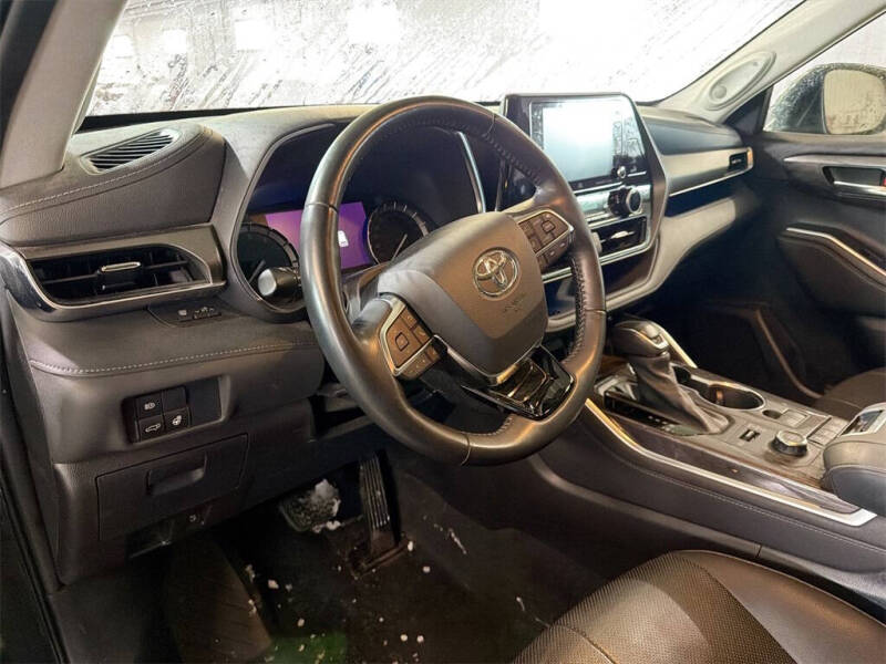 2021 Toyota Highlander Limited