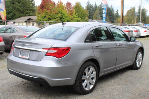 2013 Chrysler 200 LX