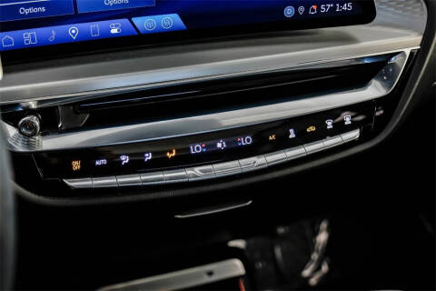 2024 Cadillac LYRIQ Luxury 1