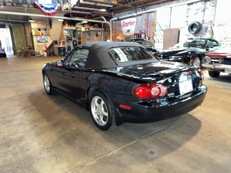 2002 Mazda MX-5 Miata