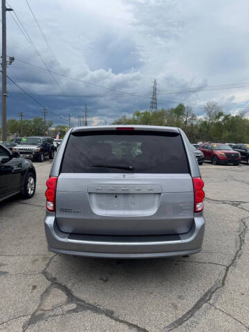 2014 Dodge Grand Caravan SE