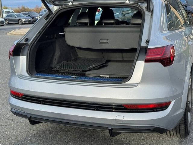 2023 Audi e-tron S quattro Premium Plus