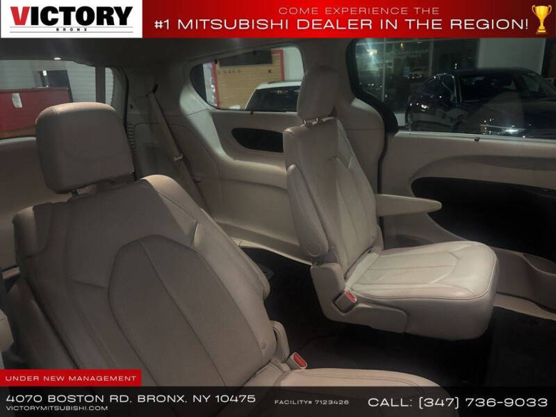 2021 Chrysler Pacifica Touring L