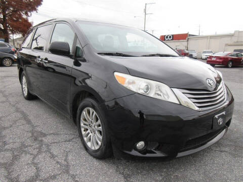 2016 Toyota Sienna for sale at Cam Automotive LLC in Lancaster PA