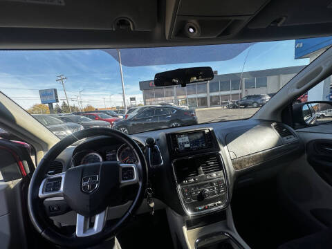 2011 Dodge Grand Caravan Crew