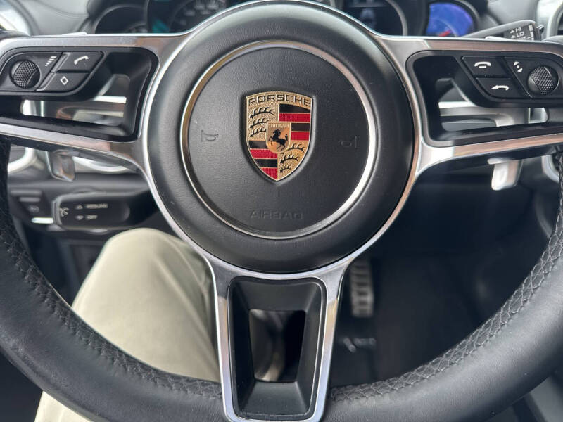2016 Porsche Cayenne GTS