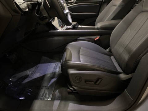 2023 Audi e-tron quattro Premium Plus