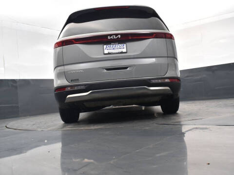 2023 Kia Carnival SX