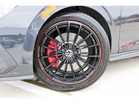 2023 Volkswagen Golf GTI 40th Anniversary Edition