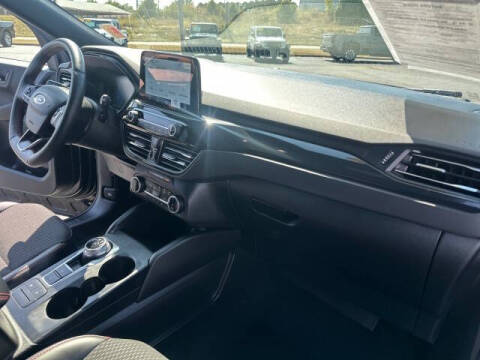 2025 Ford Escape ST-Line Select