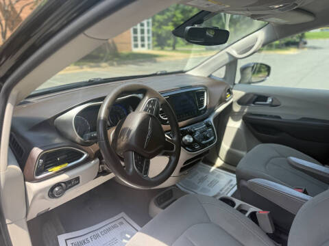 2017 Chrysler Pacifica Touring