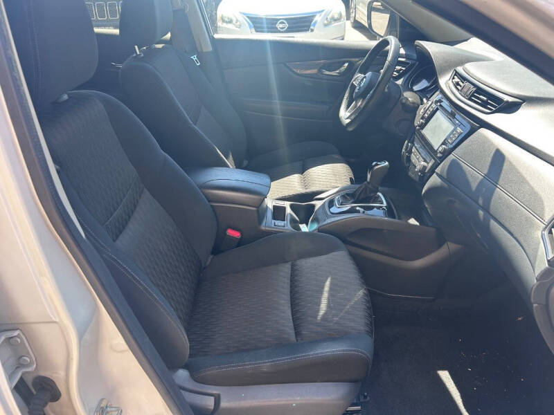 2017 Nissan Rogue S