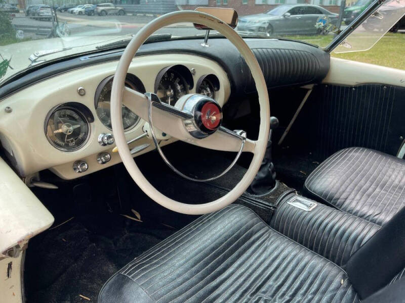 1954 Kaiser Darrin