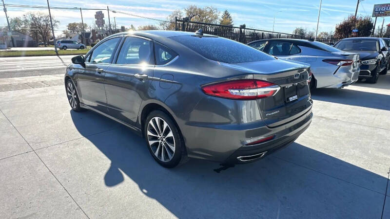 2020 Ford Fusion SE
