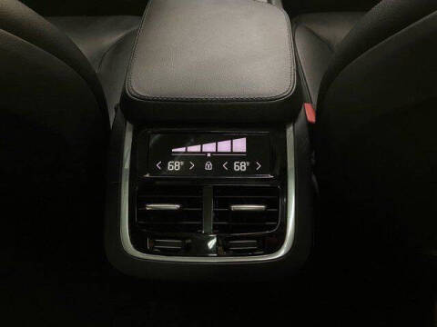 2023 Volvo XC90 B5 Core