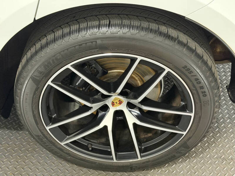2023 Porsche Macan