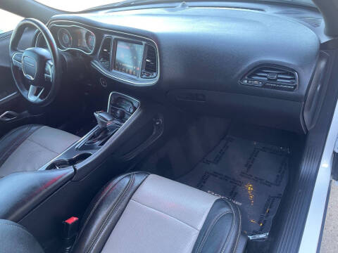 2015 Dodge Challenger R/T Plus