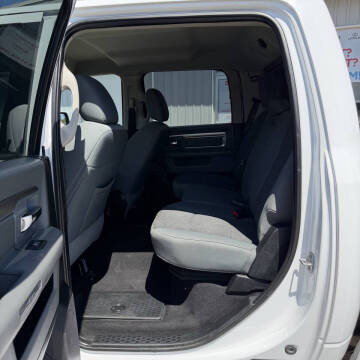 2018 RAM 1500 SLT
