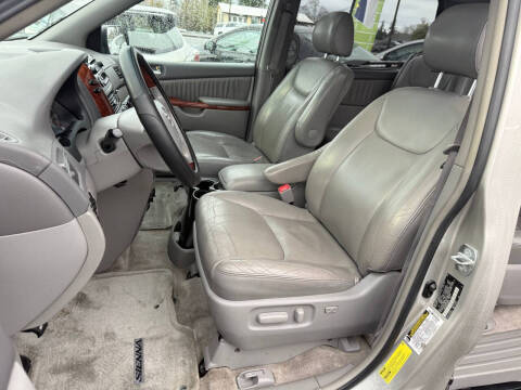 2005 Toyota Sienna XLE Limited 7 Passenger