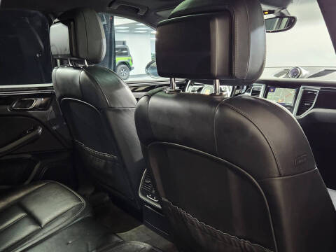 2015 Porsche Macan S