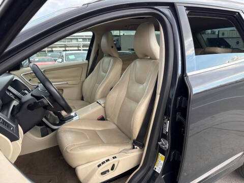 2015 Volvo XC60 T6 Drive-E Premier Plus