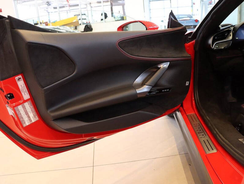 2023 Ferrari SF90 Spider