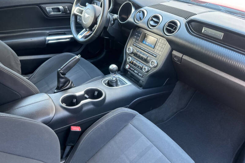 2018 Ford Mustang EcoBoost