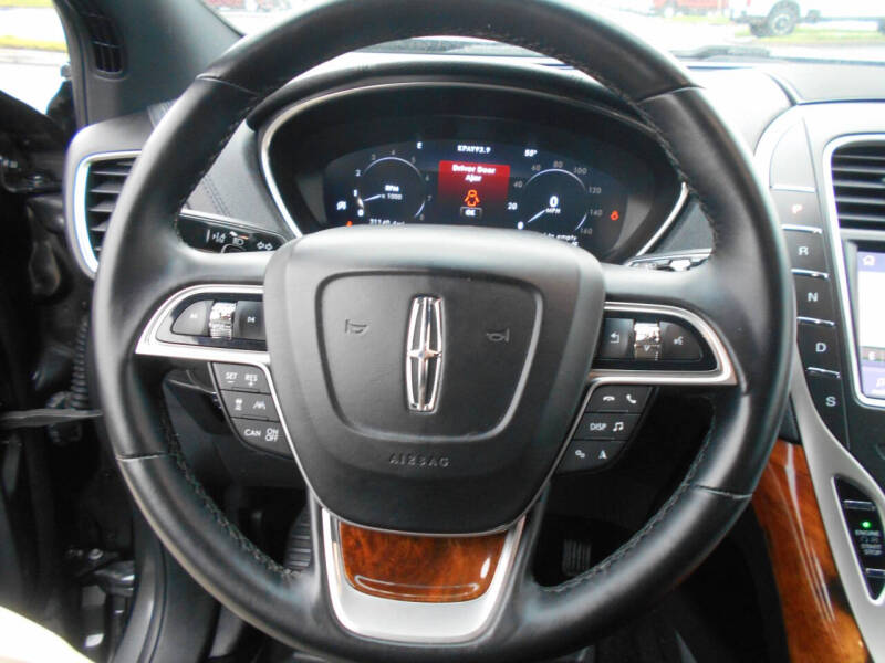 2020 Lincoln Nautilus Reserve