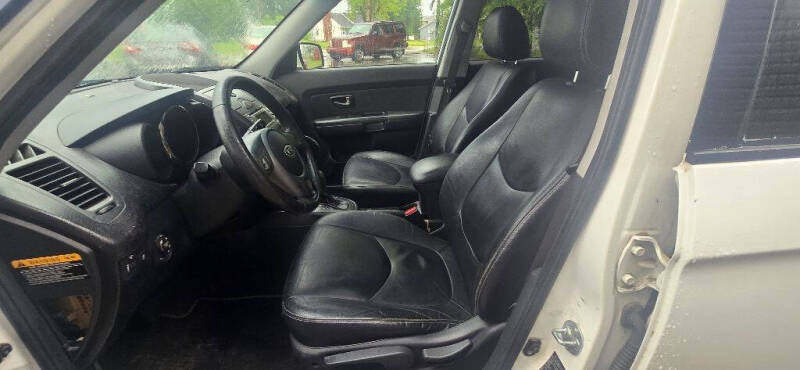 2011 Kia Soul +