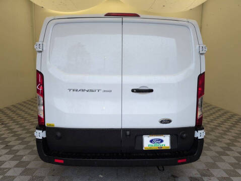 2024 Ford Transit