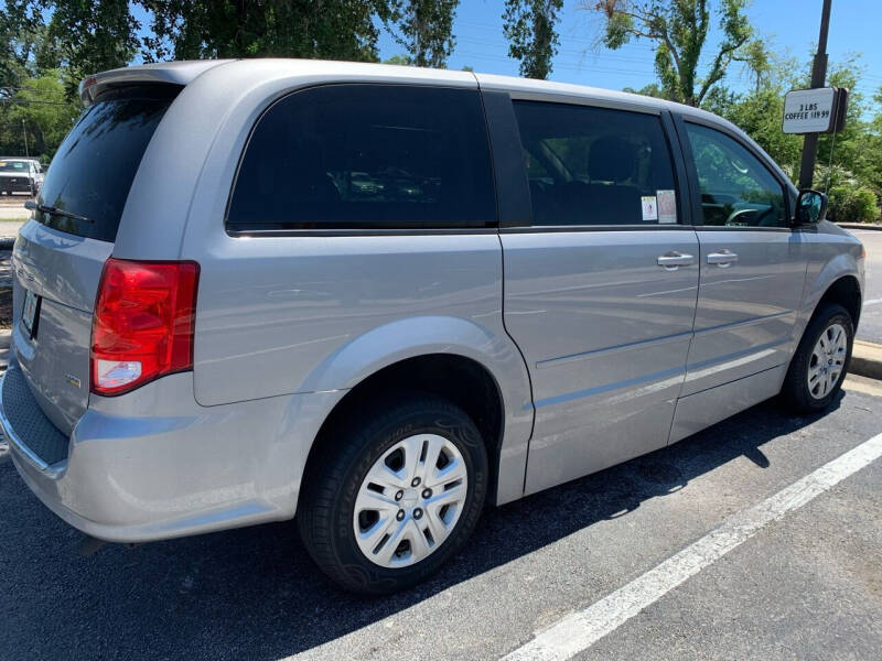 2017 Dodge Grand Caravan SE