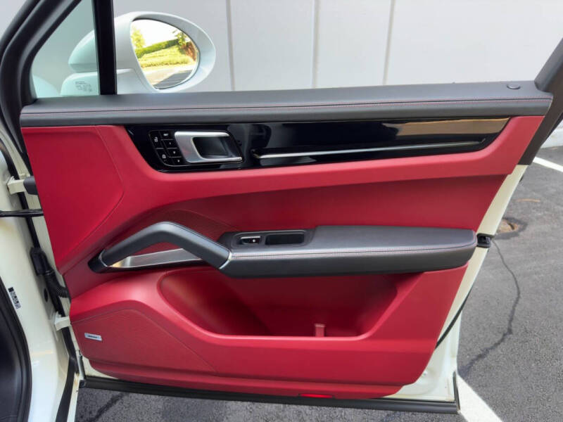 2020 Porsche Cayenne Turbo