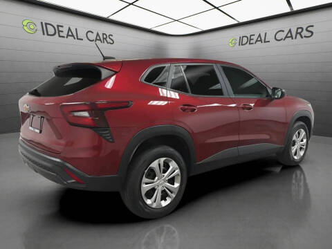 2025 Chevrolet Trax LS