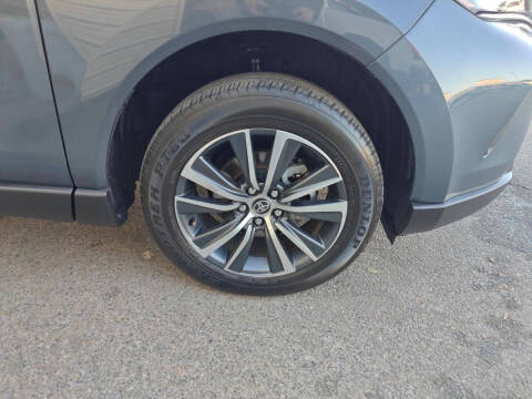 2022 Toyota Venza LE