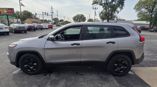 2016 Jeep Cherokee for sale at Bastian s Auto Outlet in Coal Valley, IL