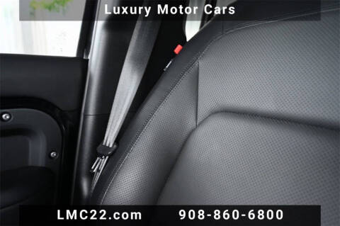 2023 Land Rover Defender 130 X-Dynamic SE