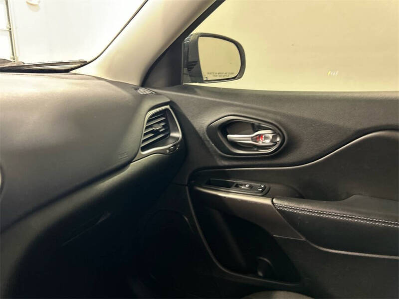 2020 Jeep Cherokee Latitude