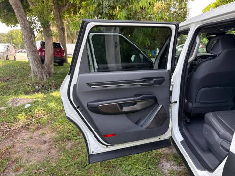 2024 Kia EV9 Light Long Range
