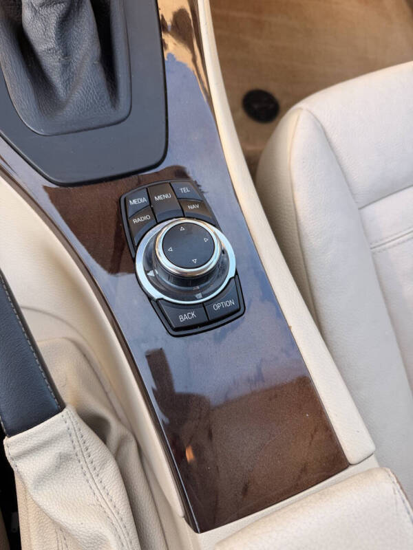 2013 BMW 3 Series 328i
