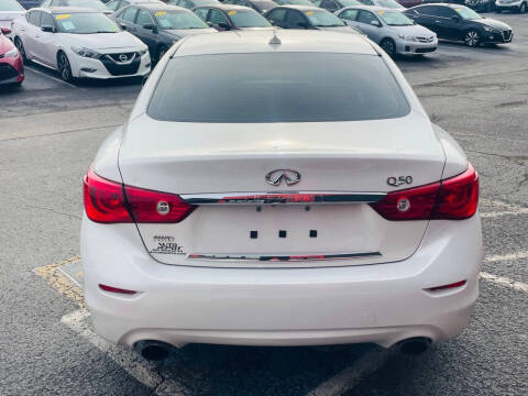 2015 Infiniti Q50 Premium