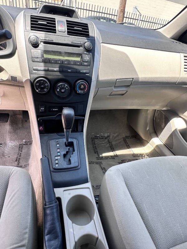 2012 Toyota Corolla LE