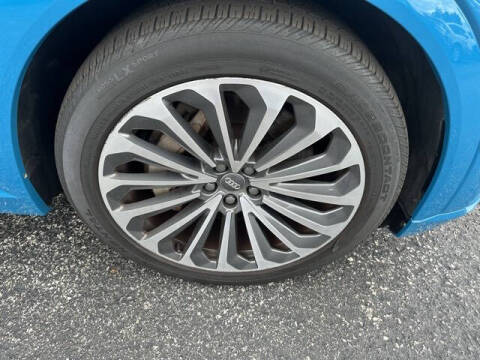 2019 Audi e-tron quattro Prestige