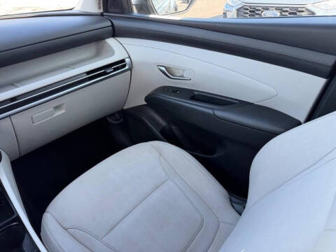 2025 Hyundai Tucson SE