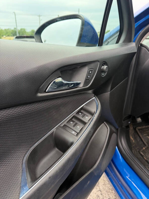 2017 Chevrolet Cruze LT Auto
